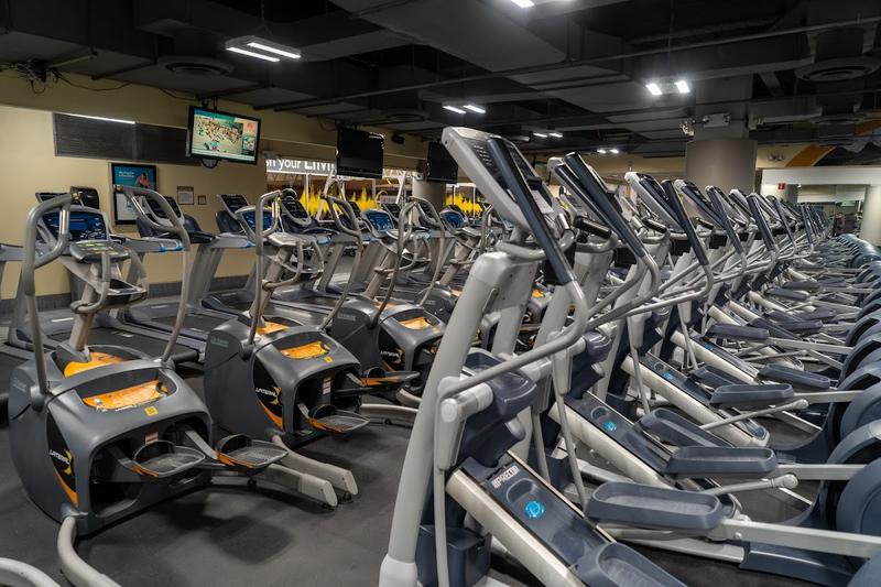 24 Hour Fitness