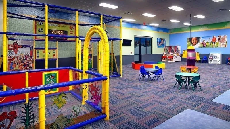 Gyms With Childcare in New York (QUEENS): Fees, Hours, Policies